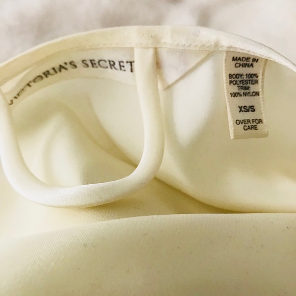 Beaded long VS Cream negligé w/matching penoi - Picture 4 of 6